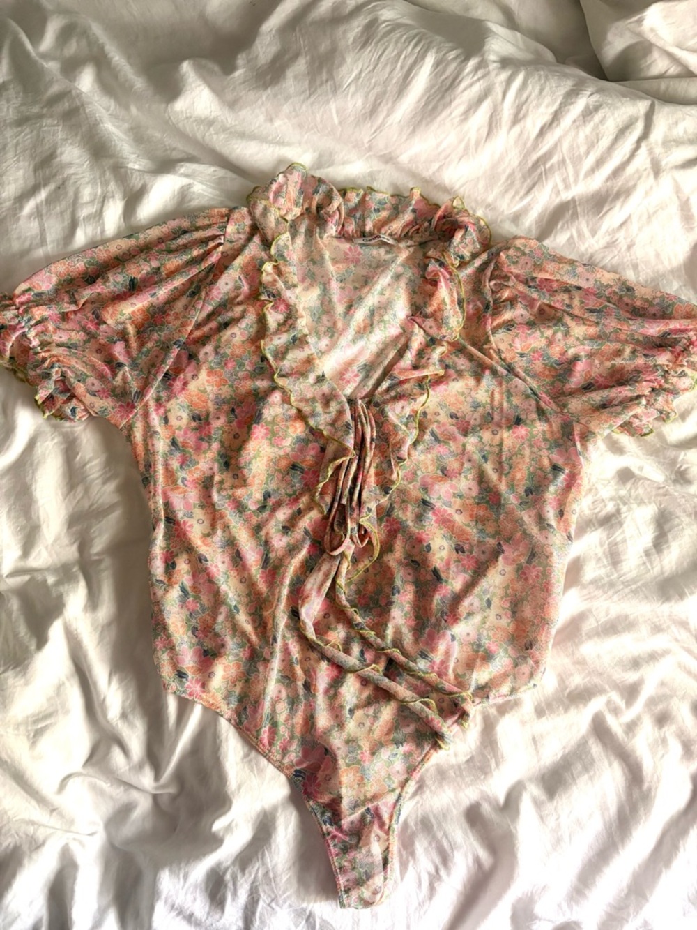 Floral Ballon Sleeve Ruffl Bodysuit in Pink and Cream